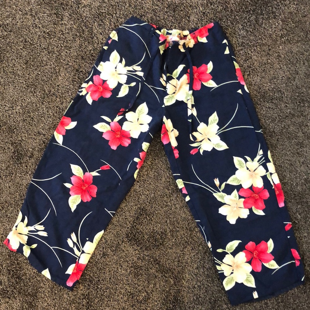 Ankle length flower pants